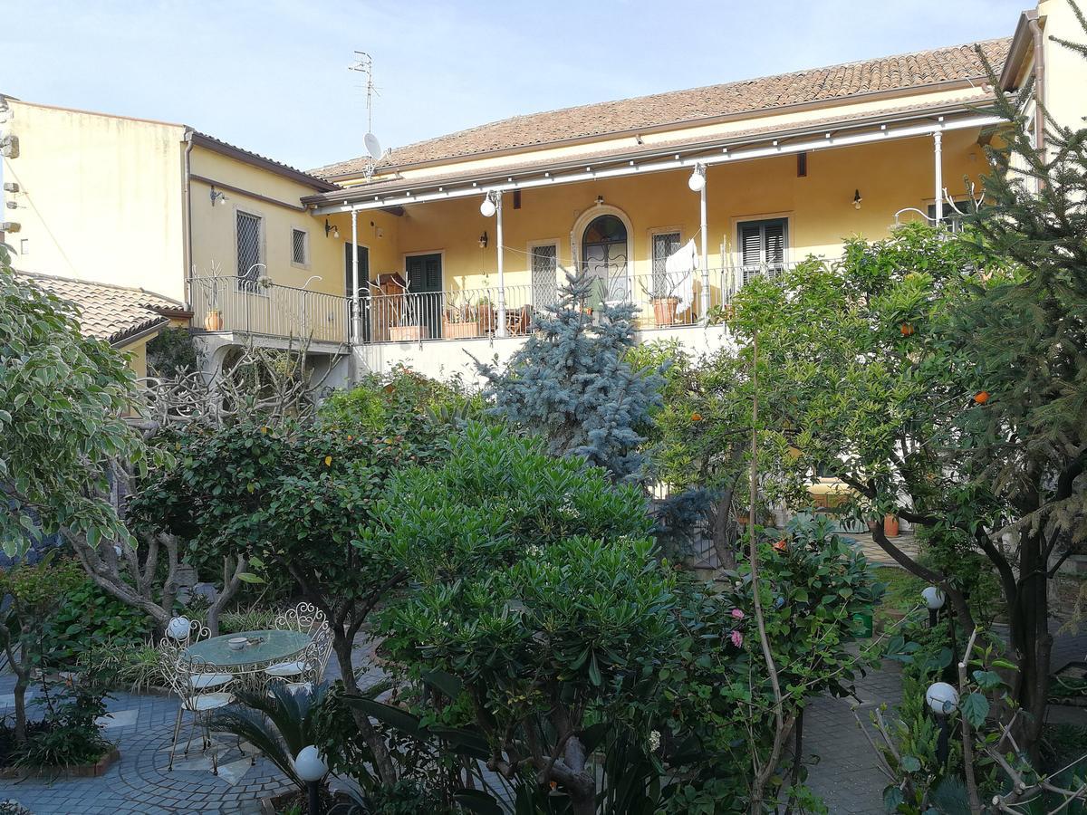 La Baronessa B&B Riposto Exteriör bild